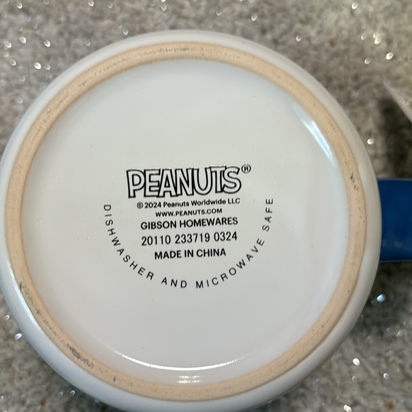 Peanuts, 20oz mug! - Picture 3 of 5